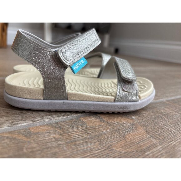 Girls Native Sandals Size 8 Toddler - Picture 2 of 6